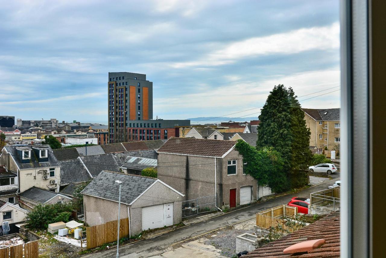 Skyline Carlton Lägenhet Swansea Exteriör bild